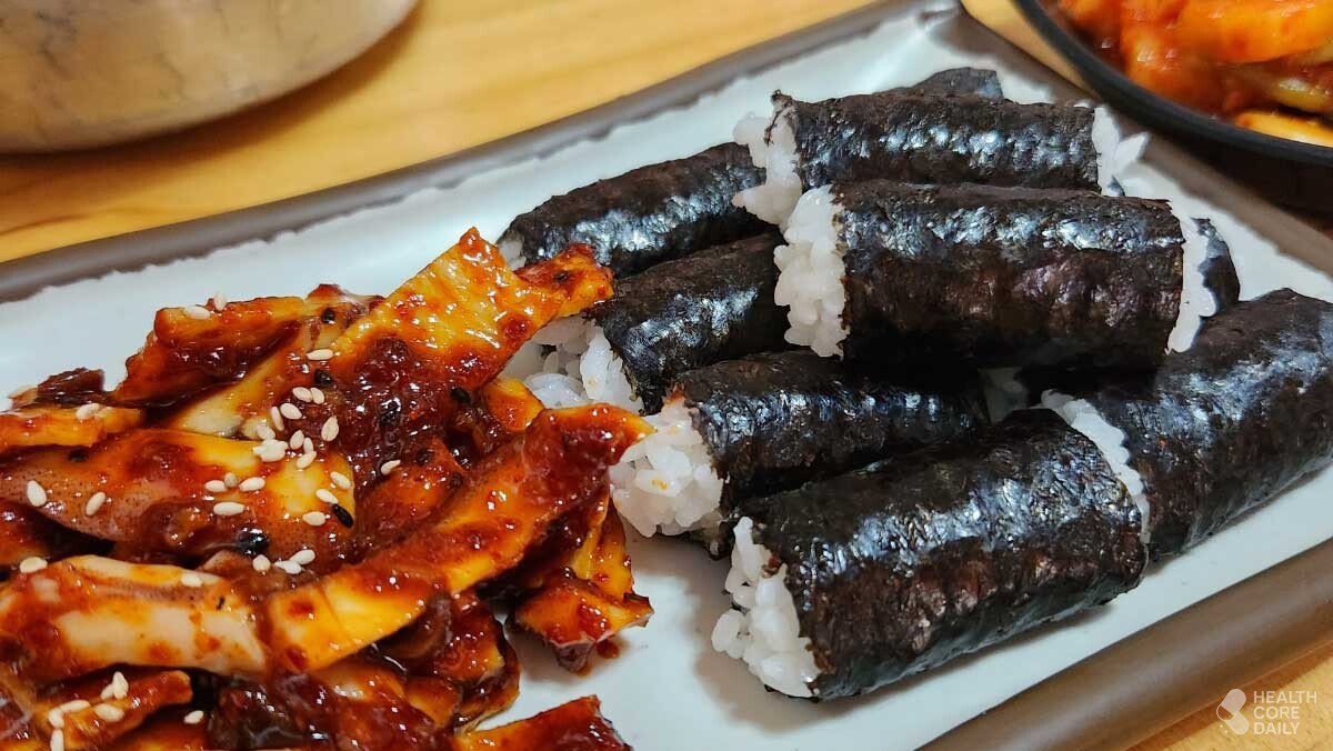 3위 컵라면, 2위 잡채밥… 식후 혈당 치솟게 만드는 음식 1위는? - 헬스코어데일리